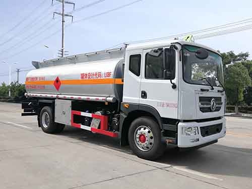 國六東風(fēng)大多利卡15方運油車,10噸油罐車