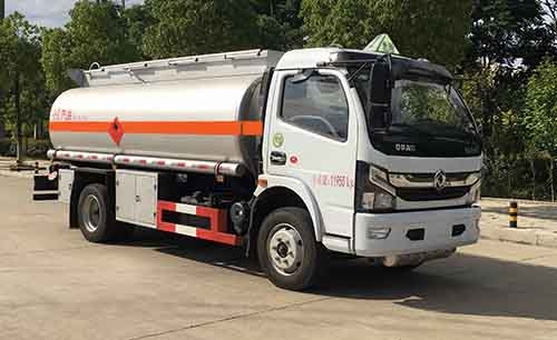 國六 11方 多利卡運(yùn)油車(汽)