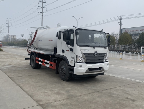 國(guó)六福田歐馬可10噸吸污車,10方吸污車